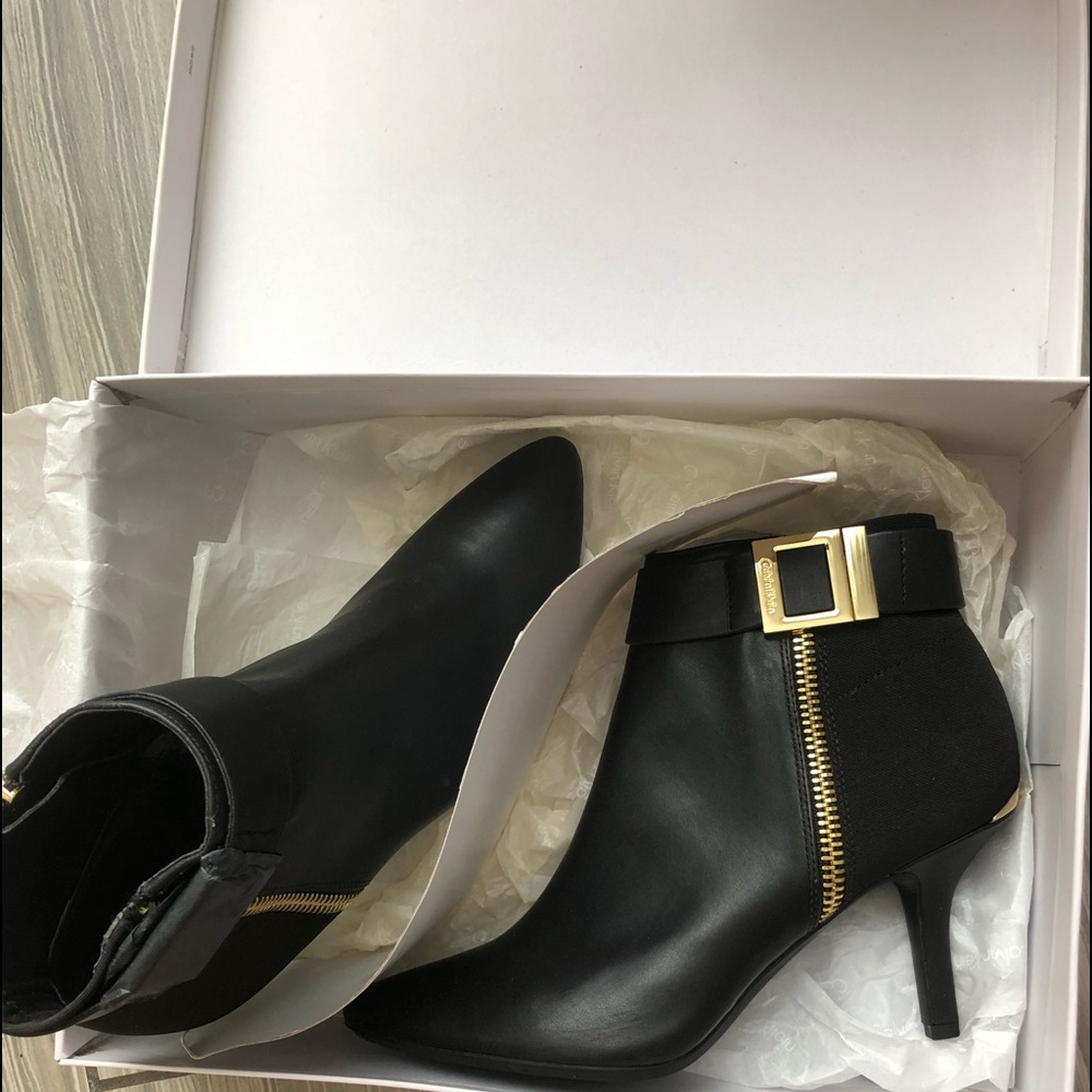NWOT Black Ankle Bootie